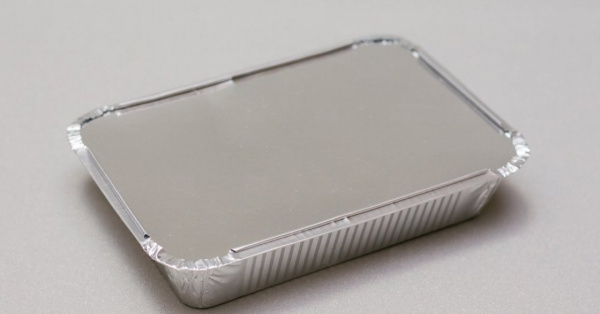 Контейнер алюминиевый прямоугольный Paterra с крышкой 60749