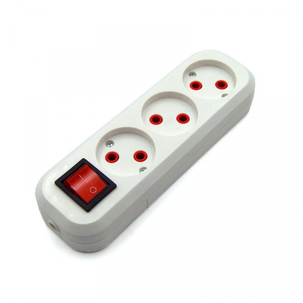 Колодка 3-х местная с переключателем