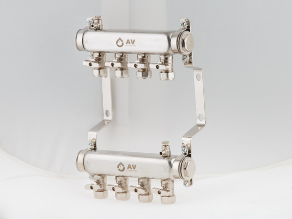 Коллекторная группа AVE134, 4 вых. AV Engineering (AVE13400104)