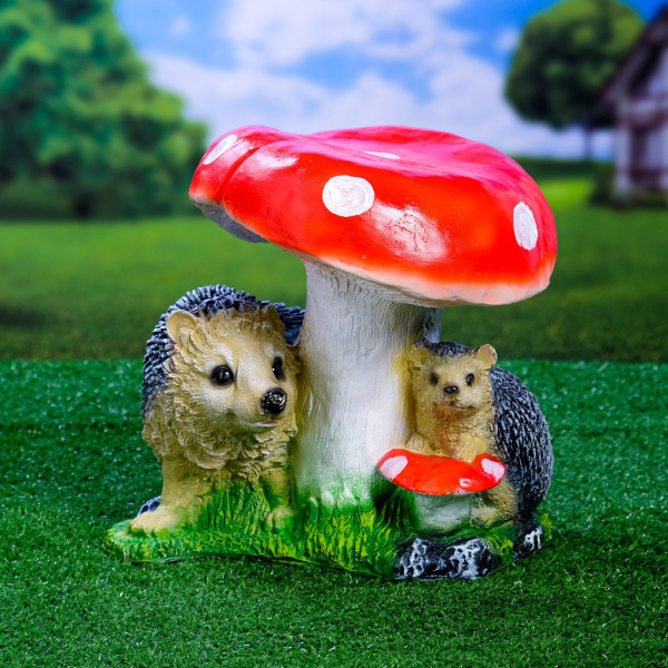 Садовая фигура "Гриб с двумя ежами" 26х30х30см /1090079