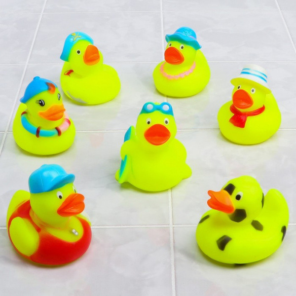 Игрушка для игры в ванне «Утка в образе», виды МИКС/2993057