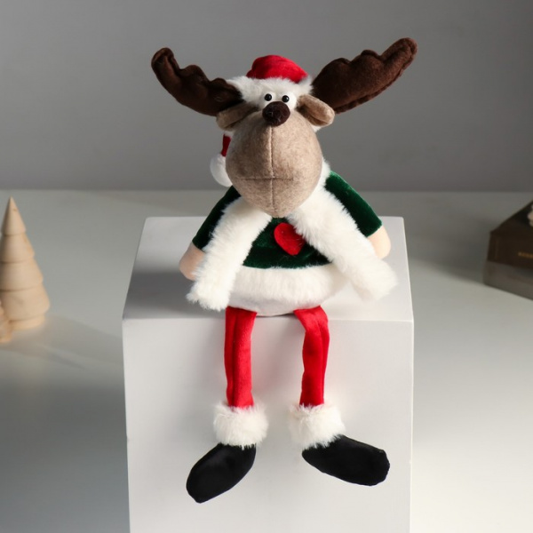Кукла интерьерная "Лосик новогодний в красно-зелёном костюме" длинные ножки 14х12х45 см /9473019