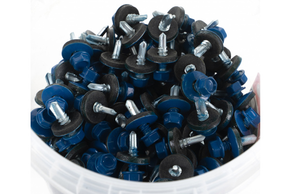 Саморез кровельный 5.5х19 мм цинк, шайба с прокл., PT3, RAL 5005 (300 шт в карт. уп.) STARFIX