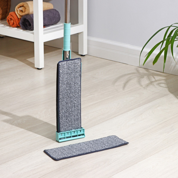 Швабра для мытья пола с отж. и водосгоном, 2 насадки из микрофибры 35×11 см,стальная ручка /4718011