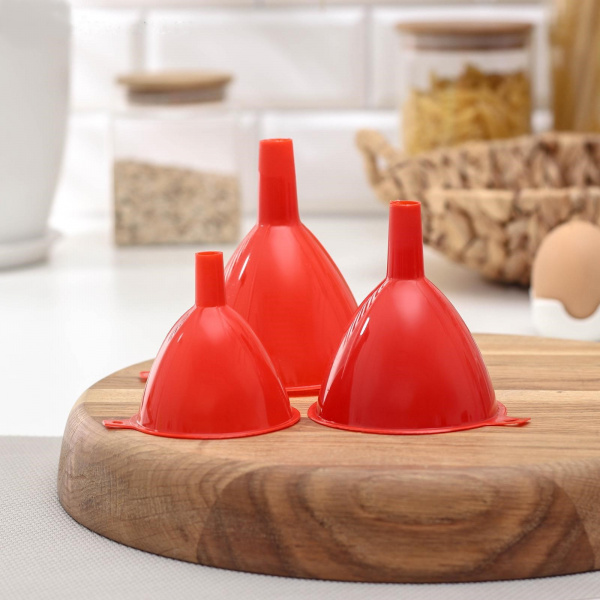 Набор воронок, 3 шт, 9×8 см, 8×7 см, 6,5×6,5 см, цвет МИКС /2483912