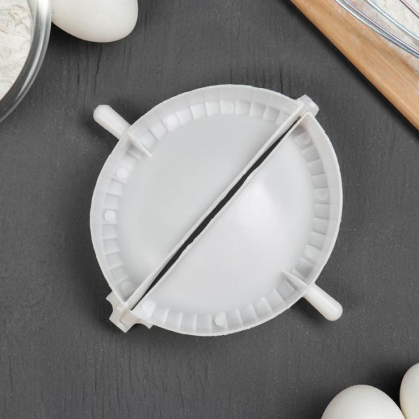 Форма для лепки вареников d 12 см 1205011