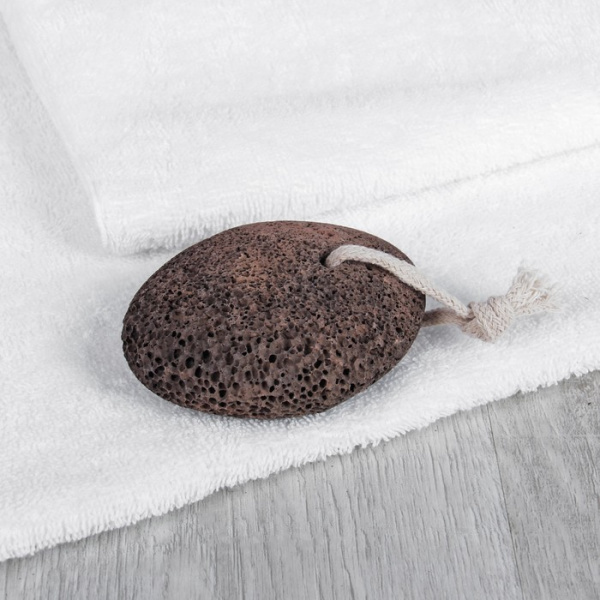 Пемза натуральная овал 9,5*7(±0,5)см корич. 610384