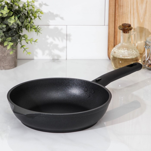 Сковорода «Традиция», d=22 см, съёмная ручка, антипригарное покрытие, цвет чёрный/172945