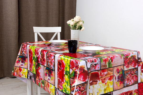 КЛЕЕНКА ГЛЯНЕЦ 140 СМ СОЧНЫЙ ГРАНАТ	