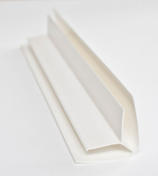 Профиль ПВХ внутренний угол 8-10мм 3м.