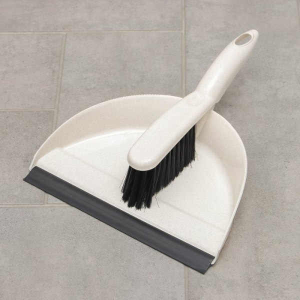 Щётка-смётка для пола с совком Malta, с кромкой, бежевая /7587121