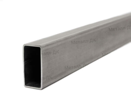 Труба прямоугольная 50х25х1,5мм (3м)