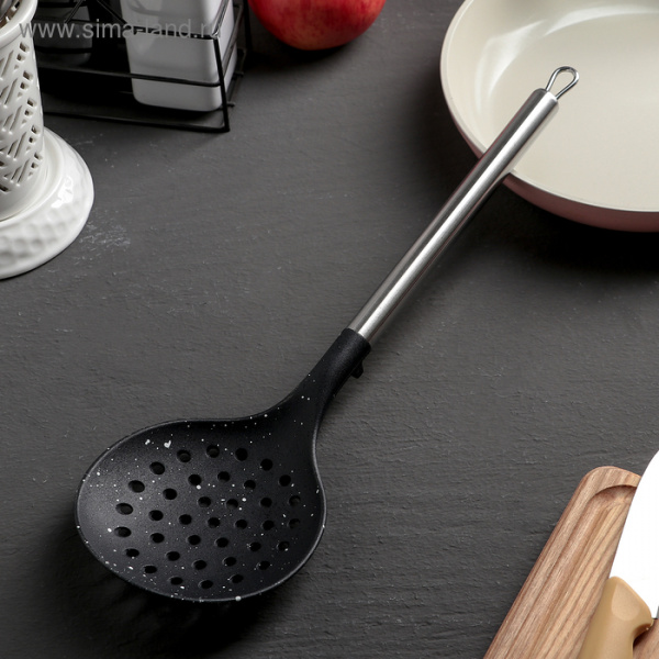 Шумовка с прорезями "Фернан", цвет черный, 34 см 4457393