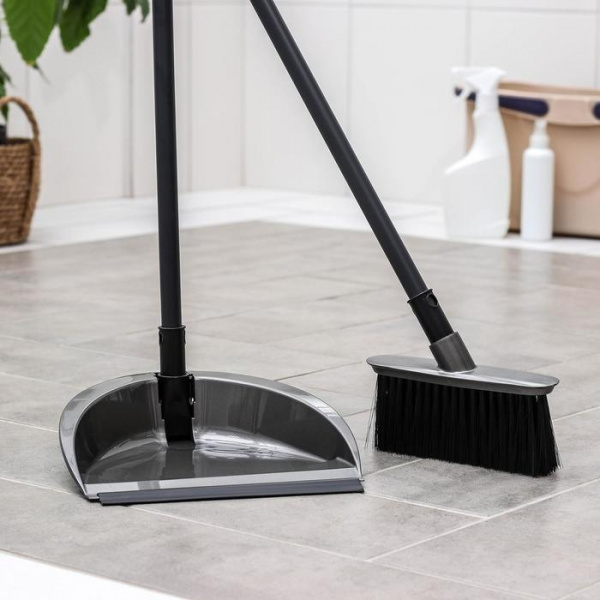 Щётка для пола с совком и кромкой «Классика», цвет антрацит /6494843
