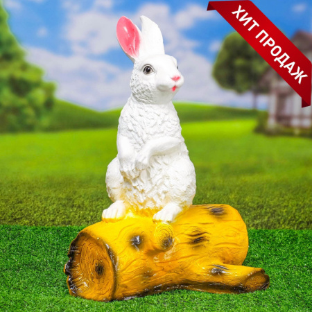 Садовая фигура "Зайка на бревне" белый, 45см /4977817